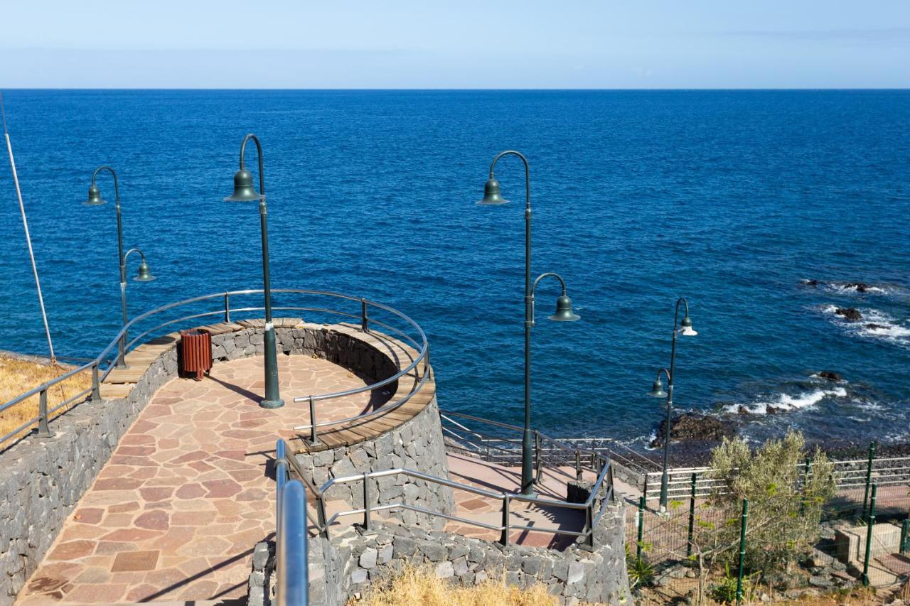 Home2Book Angy'S Seaside Home, Candelaria Araya  エクステリア 写真